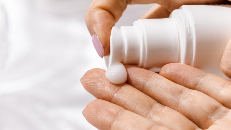 Podpowiadamy, jak skutecznie zintegrować kosmetyki zawierające witaminę C do codziennej pielęgnacji skóry